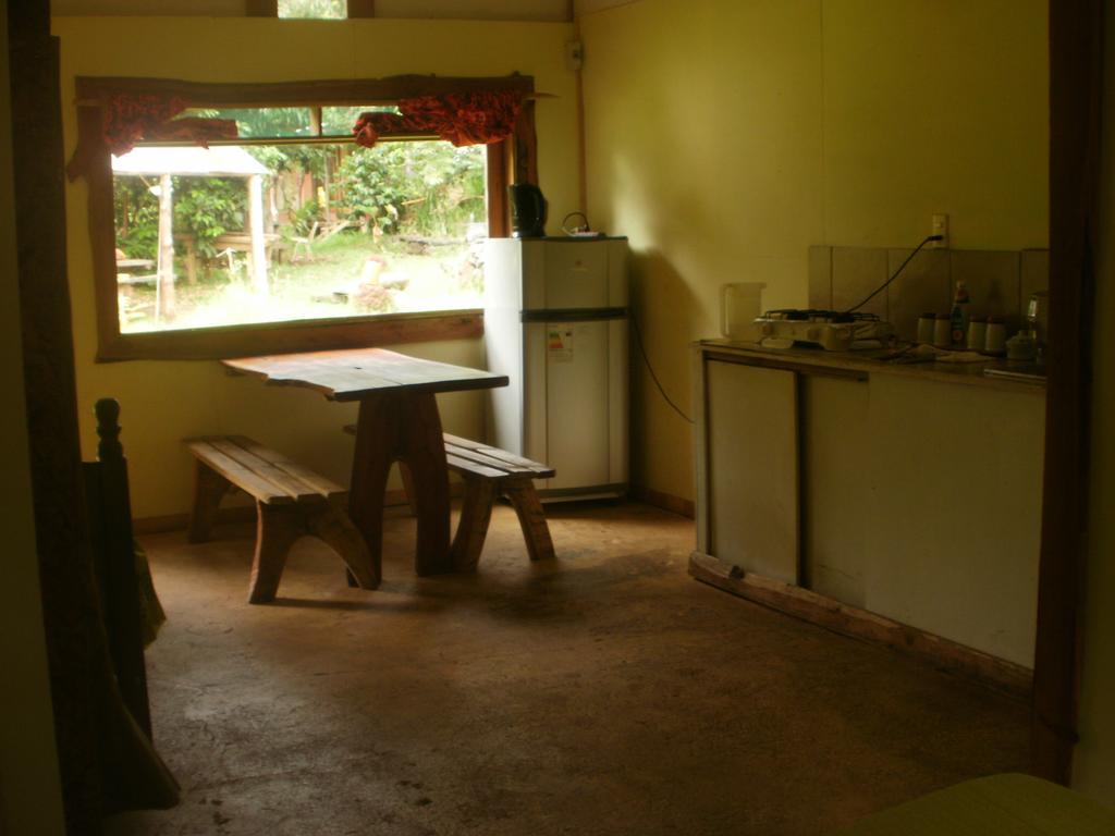 Cabanas Moenga Hanga Roa Bilik gambar